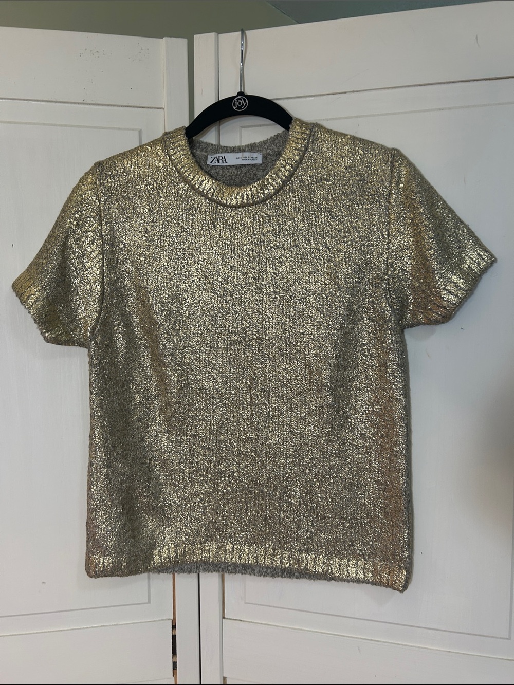 Zara Gold Short Sleeved Sweater Size S